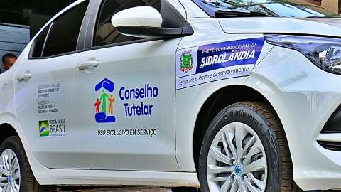 Bab&aacute; &eacute; acusada de trancar menina de 10 anos em barraca para ser estuprada