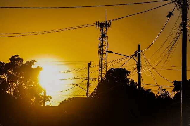 Calor&atilde;o predomina, mas previs&atilde;o indica chuva amanh&atilde; em Campo Grande