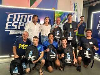 Estudantes recebem b&ecirc;n&ccedil;&atilde;o e kits antes de representar MS nos Jogos da Juventude 