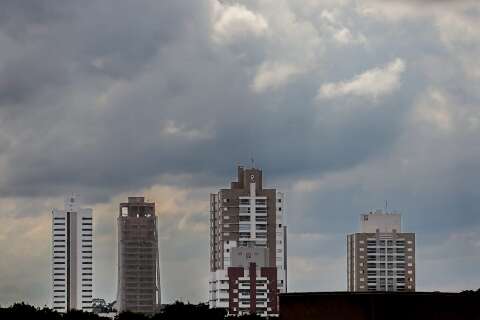 Campo Grande amanhece com chuva, mas temperatura pode chegar a 33 &deg;C