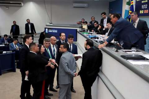 C&acirc;mara questiona legalidade de comit&ecirc; da Sa&uacute;de criado por decreto na Capital