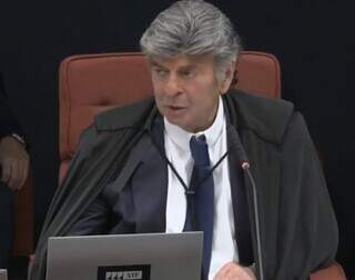 Fux vota por anular a&ccedil;&atilde;o da trama golpista e critica compet&ecirc;ncia do STF