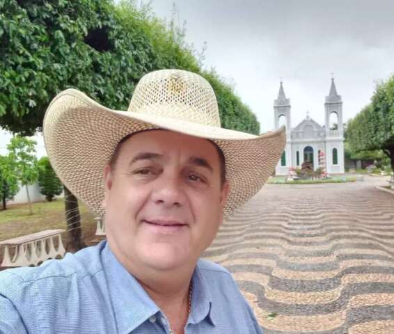 Ex-prefeito e empresa s&atilde;o condenados por fraude em contratos de lixo