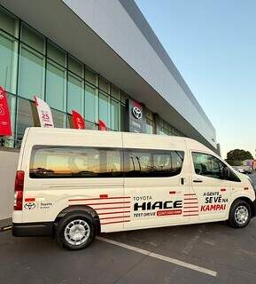 Kampai Toyota apresenta a nova Hiace de Passageiros na Capital