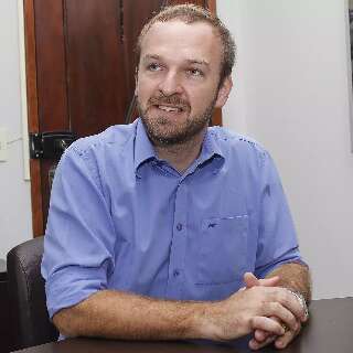 Preso por corrup&ccedil;&atilde;o, prefeito de Terenos pede afastamento do cargo 