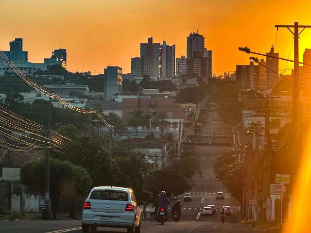 Campo Grande ter&aacute; m&aacute;xima de 36&deg;C nesta quinta; calor predomina em MS
