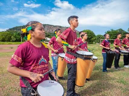 Orquestra Ind&iacute;gena Terena completa 12 anos com espet&aacute;culo em Miranda