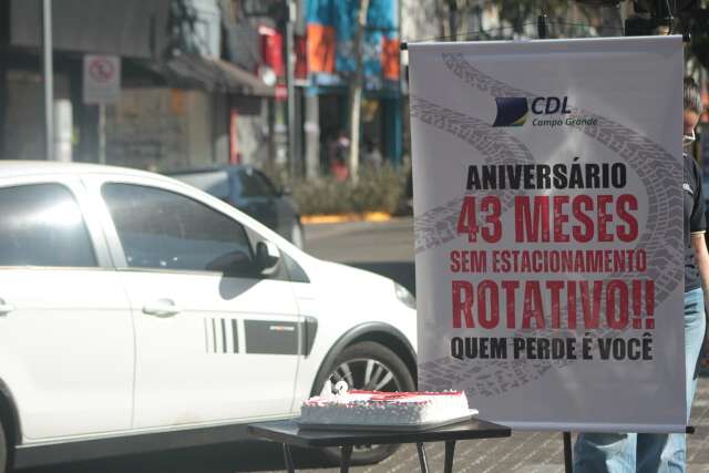 Prefeitura quer novo estacionamento rotativo, mas disputa trava lan&ccedil;amento