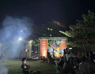 Inc&ecirc;ndio em &aacute;reas tur&iacute;sticas de Bodoquena chega ao 3&ordm; dia de combate