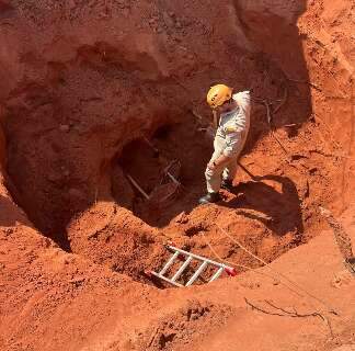 Soterrado em escava&ccedil;&atilde;o, trabalhador &eacute; resgatado sem ferimentos graves