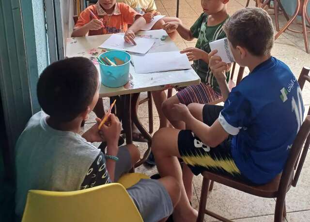 Bazar com doa&ccedil;&otilde;es da Receita Federal &eacute; chance de sobreviv&ecirc;ncia para ONG 