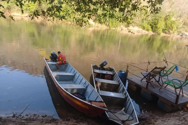 Bombeiros encontram corpo de jovem que se afogou no Rio Aquidauana
