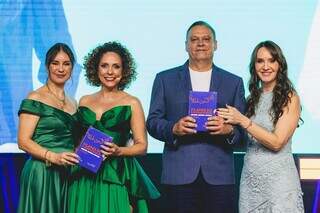 Campo-grandenses lan&ccedil;am trilogia e d&atilde;o voz &agrave; hist&oacute;ria do cooperativismo