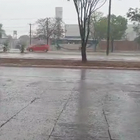 Chuva r&aacute;pida chega &agrave; Campo Grande para aliviar onda de calor