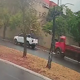 Para evitar acidente, caminh&atilde;o vai parar no canteiro central da Mato Grosso