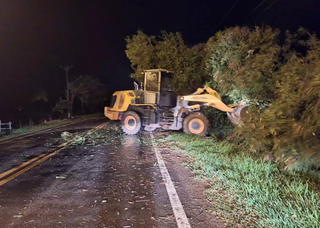 Chuva se espalha pelo interior e meteorologia renova alerta de tempestade