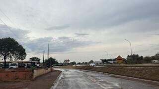 Chuva se espalha pelo interior e meteorologia renova alerta de tempestade