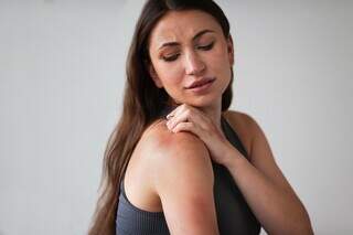 O que tomar para dor e febre na dengue: dipirona pode?