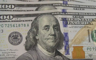 D&oacute;lar sobe para R$ 5,30 ap&oacute;s corte de juros nos EUA