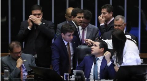Leitores se posicionam contra a PEC da Blindagem, aprovada pela C&acirc;mara