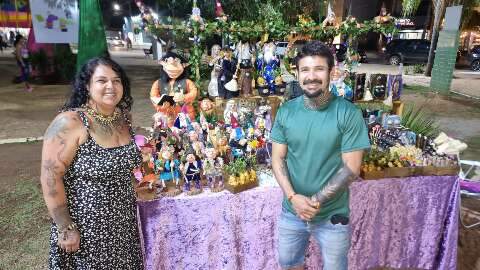 Casal transforma cer&acirc;mica em seres m&aacute;gicos que celebram a natureza