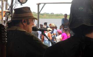 Almir Sater canta o Rio Paraguai e o Pantanal para celebrar o Forte de Coimbra