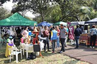 Domingo &eacute; dia de Feira Bosque da Paz edi&ccedil;&atilde;o retr&ocirc; 