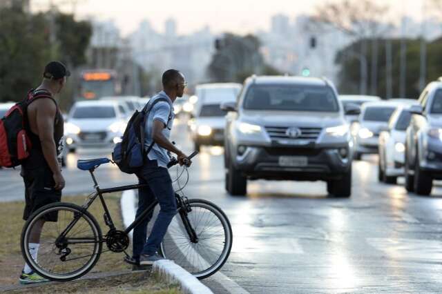 Comiss&atilde;o ir&aacute; debater vale-transporte para quem vai trabalhar de bicicleta
