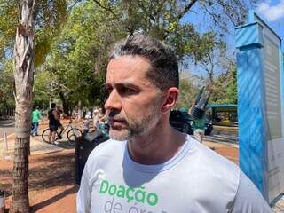 Caminhada re&uacute;ne familiares de pacientes em defesa da doa&ccedil;&atilde;o de &oacute;rg&atilde;os