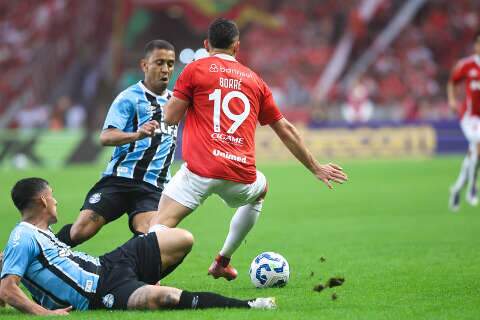 De virada, Gr&ecirc;mio vence Inter por 3 a 2 no cl&aacute;ssico ga&uacute;cho
