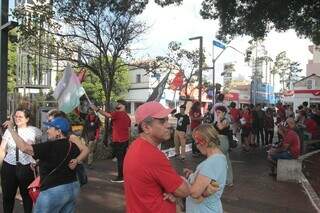 Protesto contra PEC da Blindagem leva manifestantes ao Centro