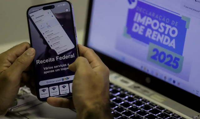 Receita Federal desmente imposto para adultos que moram com pais