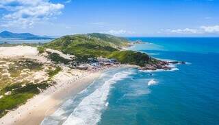 Se vai para a praia, est&aacute; na hora de decidir o seu destino