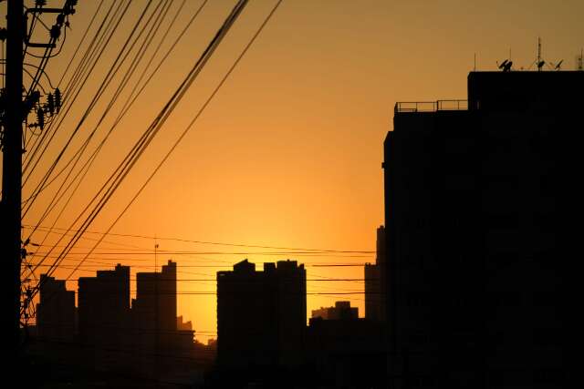 Calor predomina em MS nesta quinta, com m&aacute;ximas de at&eacute; 35&deg;C
