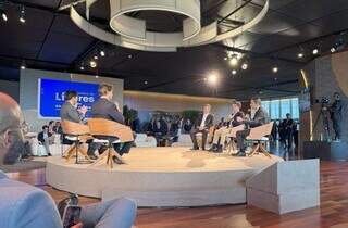 Riedel apresenta avan&ccedil;os de MS e defende reforma administrativa em evento em SP