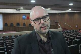 M&atilde;e de crian&ccedil;a autista idealiza congresso para facilitar acesso &agrave; informa&ccedil;&atilde;o