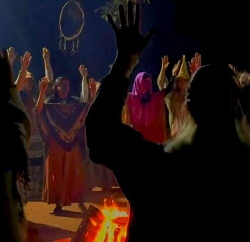 Cl&iacute;nica &eacute; investigada por cobrar por rituais com ayahuasca e veneno de sapo