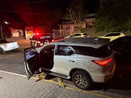 Presos ladr&otilde;es de ve&iacute;culos de luxo que abasteciam crime organizado na fronteira
