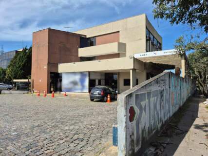 Pr&eacute;dio de R$ 39 milh&otilde;es em Curitiba vai a leil&atilde;o para quitar d&iacute;vidas da Serrana