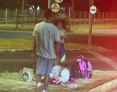 Flagra de crian&ccedil;a em meio ao tr&acirc;nsito revela vulnerabilidade na Capital