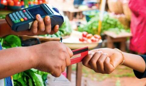 Governo deve anunciar em outubro novas regras para vale-refei&ccedil;&atilde;o e alimenta&ccedil;&atilde;o