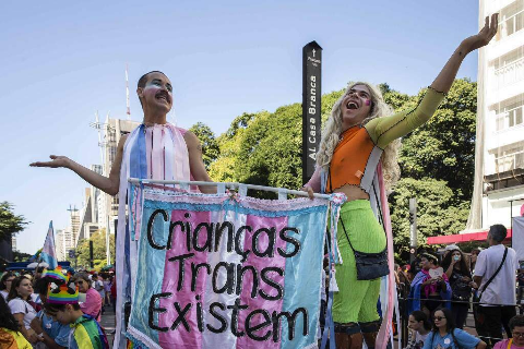 ONG paulista exige R$ 1 milh&atilde;o por rep&uacute;dio da Alems a crian&ccedil;as trans