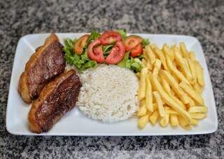Restaurante Almo&ccedil;o e Tal tem pratos executivos de dar &aacute;gua na boca