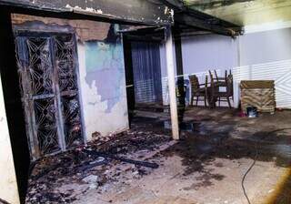 Fia&ccedil;&atilde;o el&eacute;trica causa inc&ecirc;ndio em resid&ecirc;ncia no Universit&aacute;rio