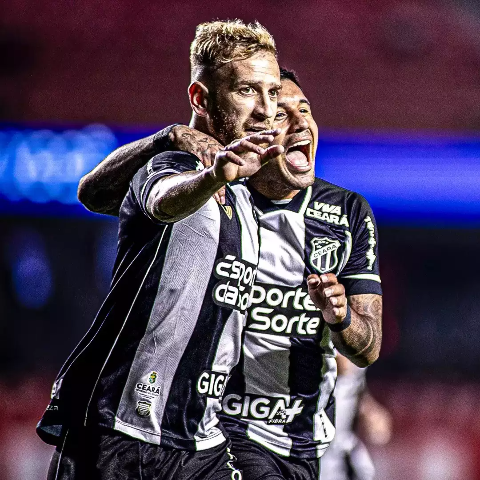 S&atilde;o Paulo erra passes, desperdi&ccedil;a chances e perde para o Cear&aacute;