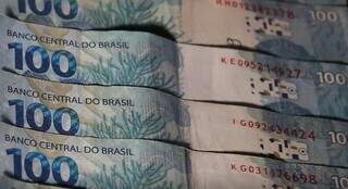 Juros do cart&atilde;o de cr&eacute;dito rotativo avan&ccedil;am e chegam a 451,5% ao ano