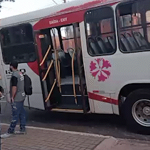 &ldquo;De novo deu piripaque&rdquo;: &ocirc;nibus quebram em locais distintos da Capital