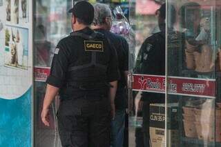 Gaeco encontra R$ 35 mil em casa de empres&aacute;rio em Sidrol&acirc;ndia