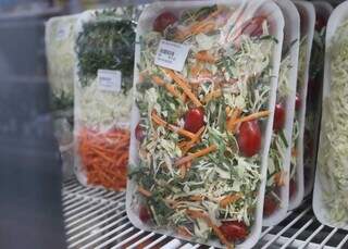 Frutas e verduras &ldquo;fora do padr&atilde;o&rdquo; s&atilde;o salvas por produtores e comerciantes