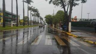 Dourados, Rio Brilhante e Ivinhema t&ecirc;m chuva leve nesta manh&atilde;